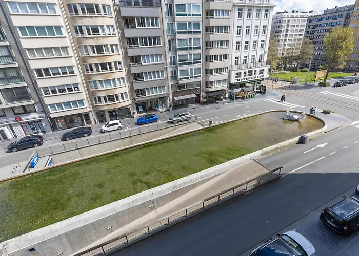 Lecomte - Coastal Escape 200 *