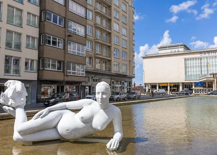 Lecomte - Coastal Escape 200 Apartment