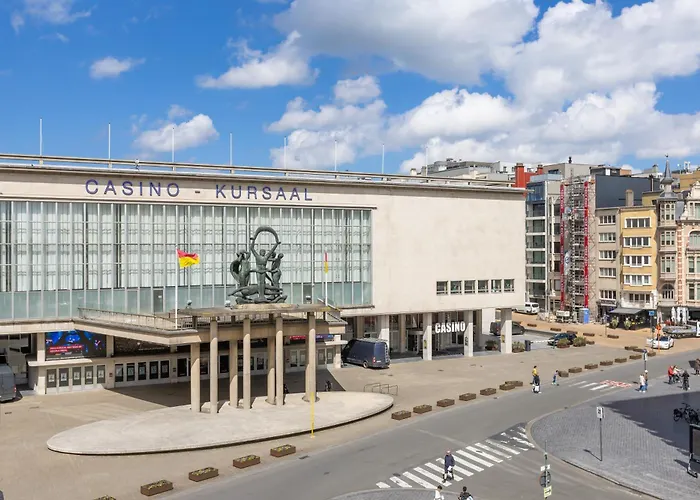 Lecomte - Coastal Escape 200 Apartment *